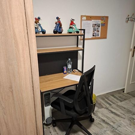 Habitacion Particular Con Bano Privado Σεβίλλη Εξωτερικό φωτογραφία