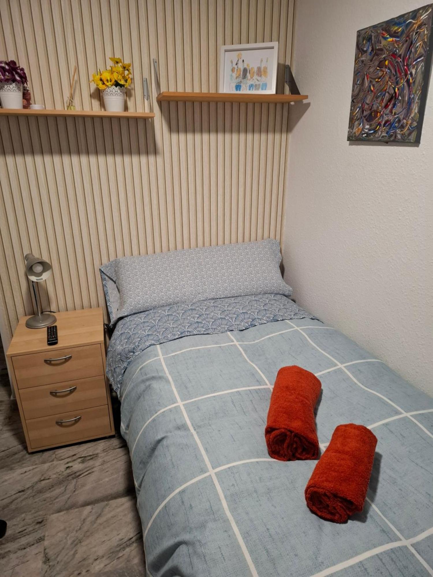 Habitacion Particular Con Bano Privado Σεβίλλη Εξωτερικό φωτογραφία